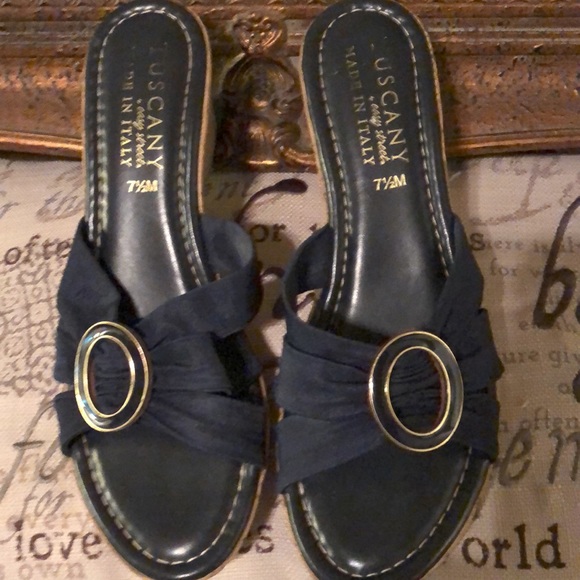 Shoes - Picture 2 of 6